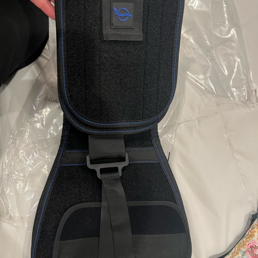 Solid back brace support recovery strappy gym therapy physical black pain - Picture 3 of 5